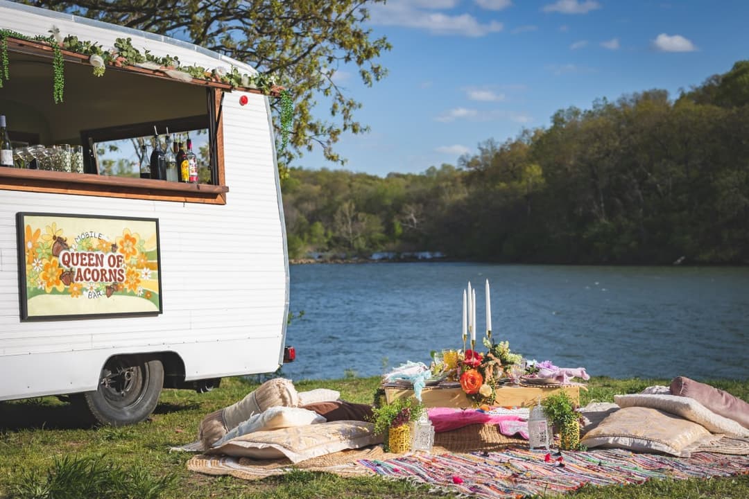 Queen of Acorns Mobile Bar